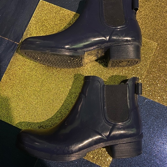 KATE SPADE DEEP NAVY POLKA DOT RAIN ANKLE Boots LUX GUC 1 FLAW - Picture 14 of 15